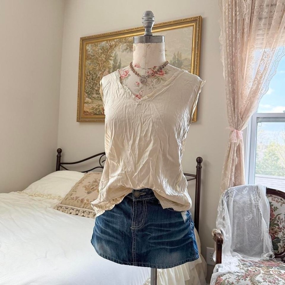 cream silk tank  90s‎ Renfrew cream silk tank top size xl